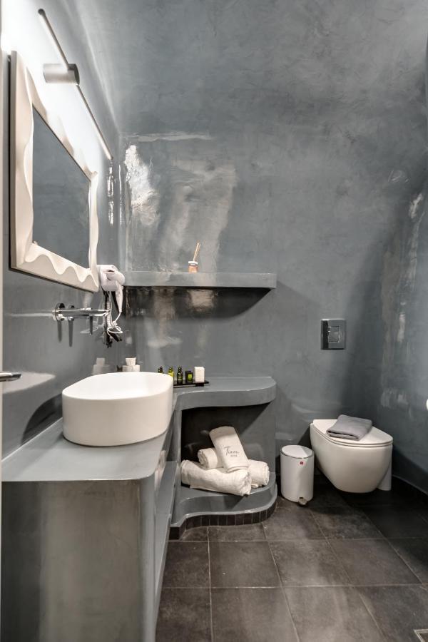 Tiara Suites Santorini 费拉 外观 照片