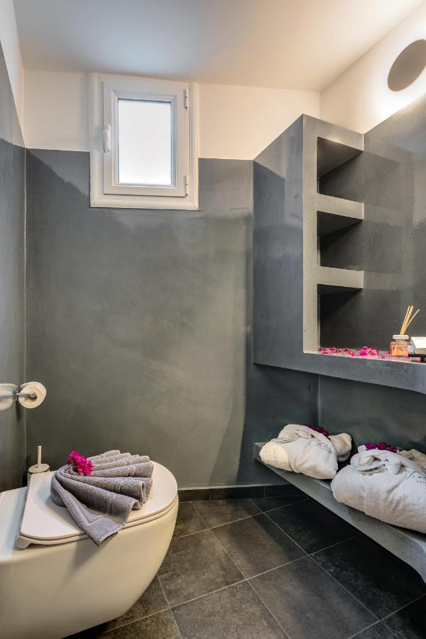 Tiara Suites Santorini 费拉 外观 照片