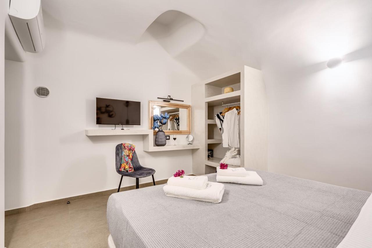 Tiara Suites Santorini 费拉 外观 照片