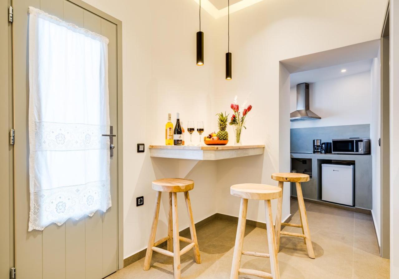 Tiara Suites Santorini 费拉 外观 照片