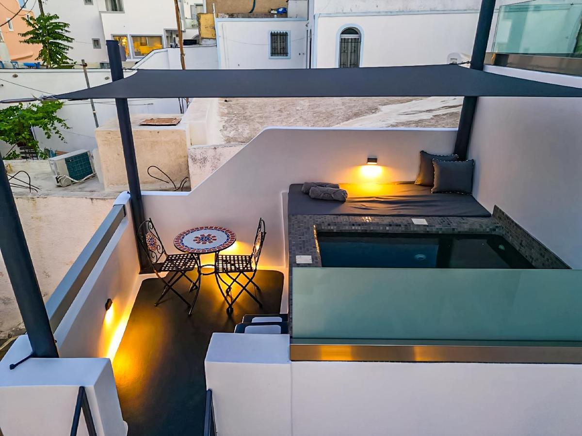 Tiara Suites Santorini 费拉 外观 照片
