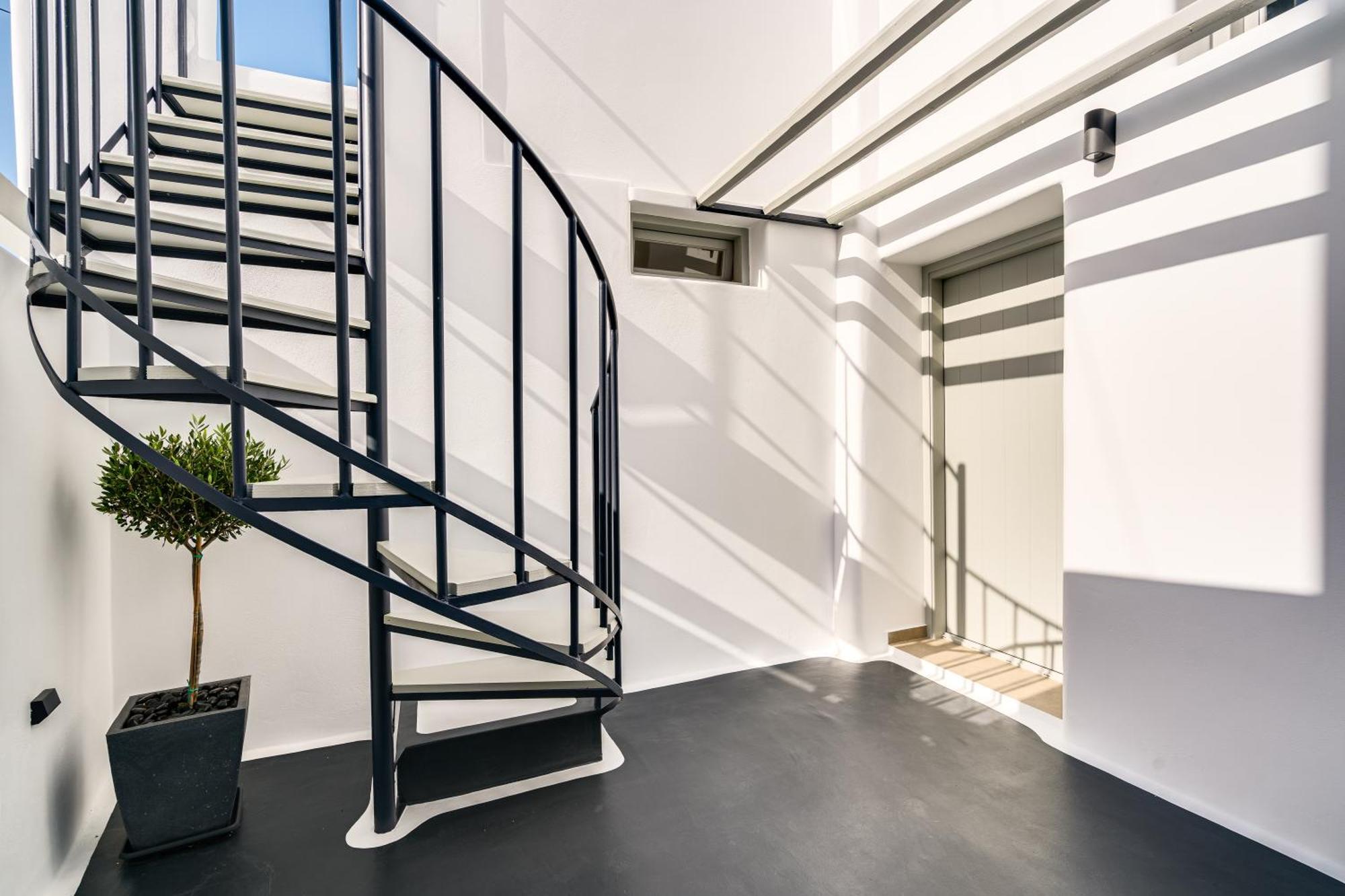 Tiara Suites Santorini 费拉 外观 照片
