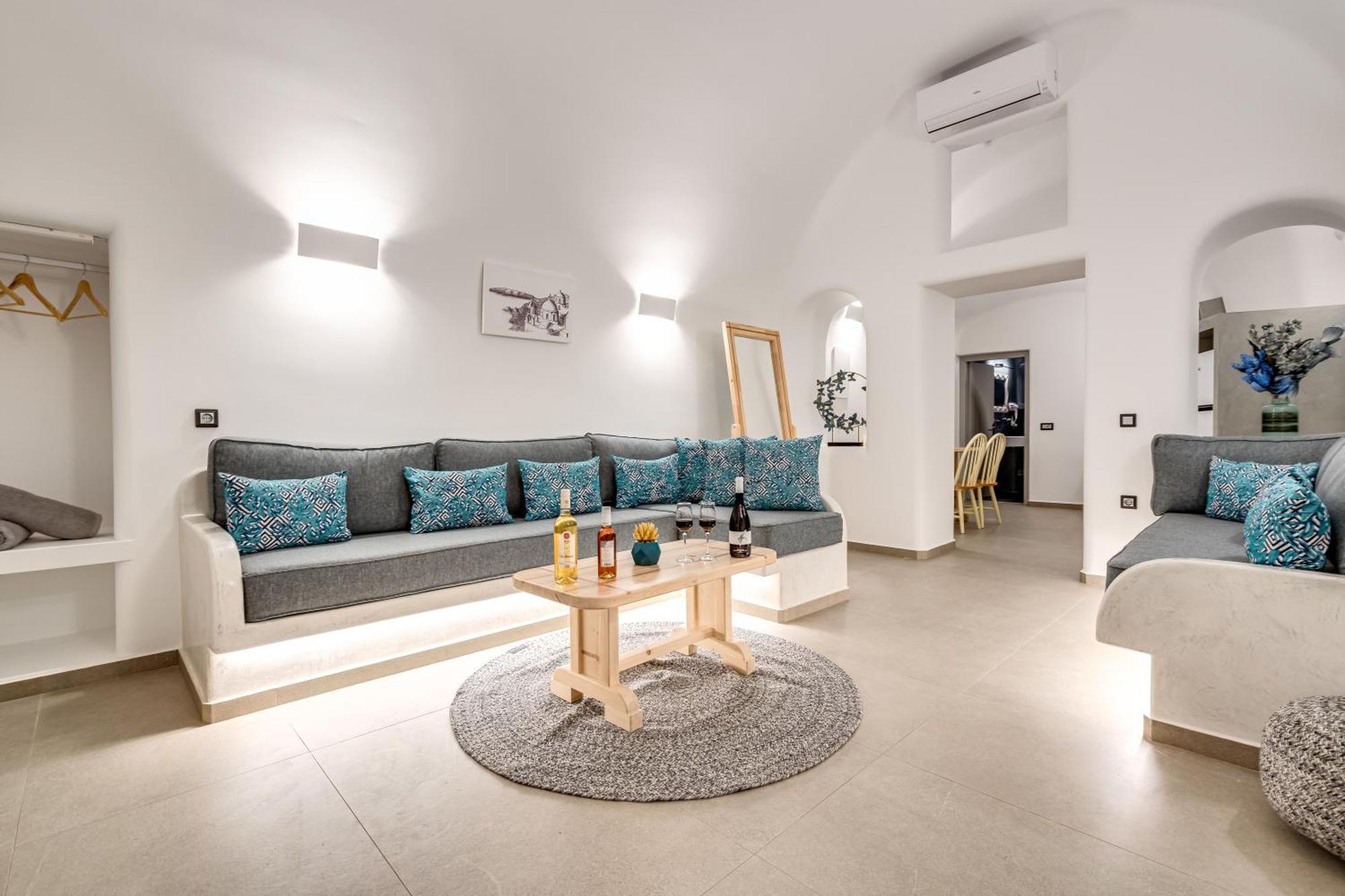 Tiara Suites Santorini 费拉 外观 照片