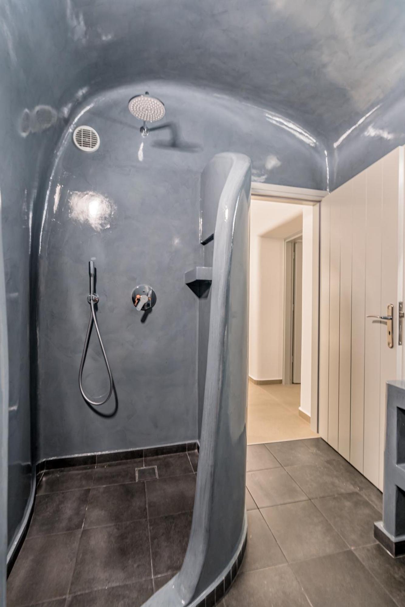 Tiara Suites Santorini 费拉 外观 照片